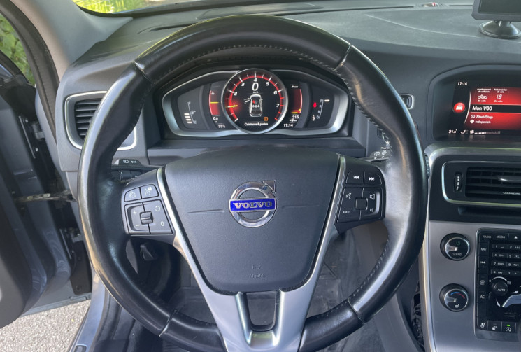 Volvo V60 1.5Ti MOMENTUM GEARTRONIC T3 152 / BOITE AUTO