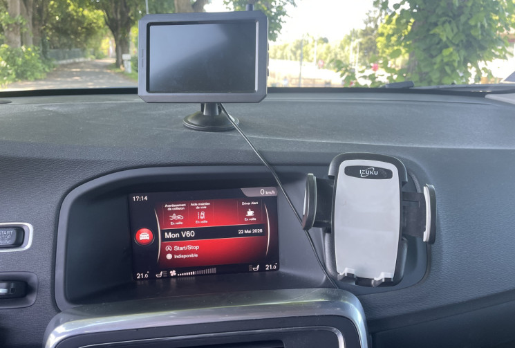 Volvo V60 1.5Ti MOMENTUM GEARTRONIC T3 152 / BOITE AUTO