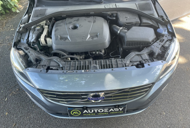 Volvo V60 1.5Ti MOMENTUM GEARTRONIC T3 152 / BOITE AUTO