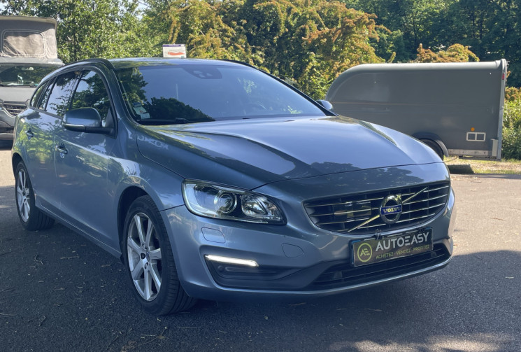 Volvo V60 1.5Ti MOMENTUM GEARTRONIC T3 152 / BOITE AUTO