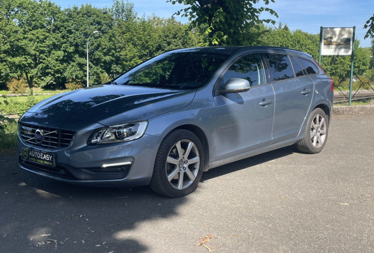 Volvo V60 1.5Ti MOMENTUM GEARTRONIC T3 152 / BOITE AUTO