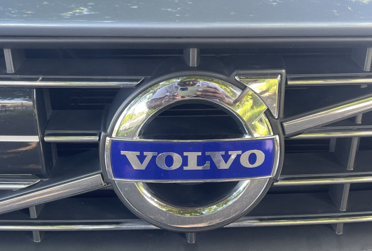 Volvo V60 1.5Ti MOMENTUM GEARTRONIC T3 152 / BOITE AUTO