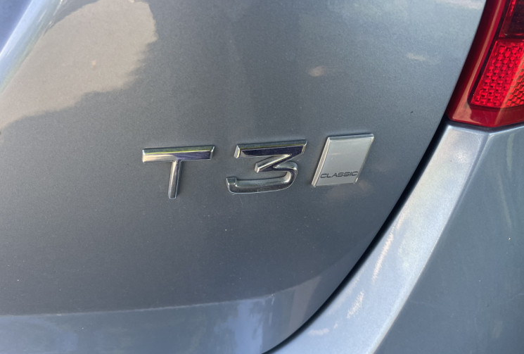 Volvo V60 1.5Ti MOMENTUM GEARTRONIC T3 152 / BOITE AUTO