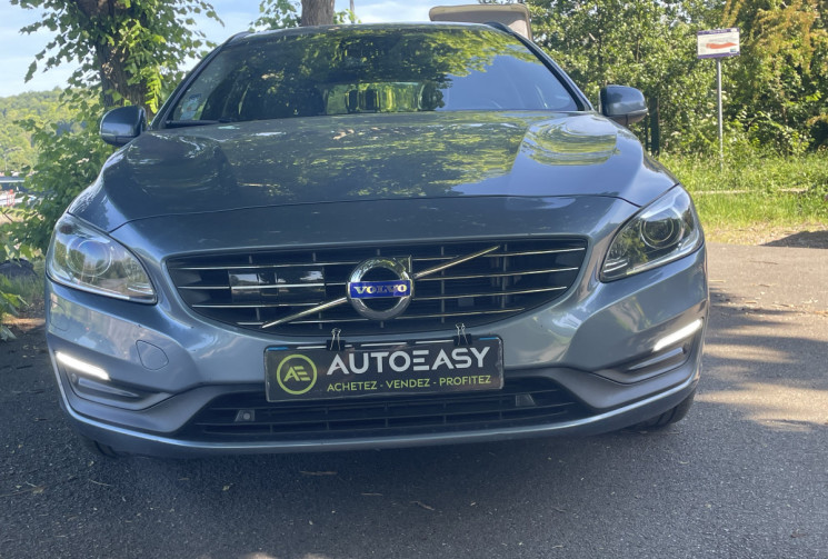 Volvo V60 1.5Ti MOMENTUM GEARTRONIC T3 152 / BOITE AUTO