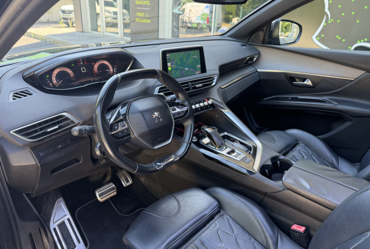 Peugeot 5008 GT 2.0 HDi 180 EAT8  7 places / Toit ouvrant / Carplay / Camera / Cuir / Entretien OK