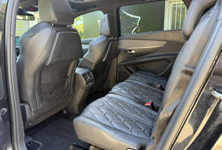 Peugeot 5008 GT 2.0 HDi 180 EAT8  7 places / Toit ouvrant / Carplay / Camera / Cuir / Entretien OK