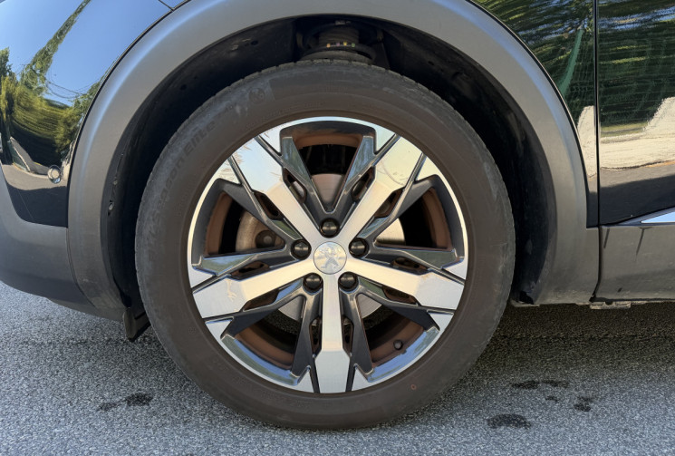 Peugeot 5008 GT 2.0 HDi 180 EAT8  7 places / Toit ouvrant / Carplay / Camera / Cuir / Entretien OK
