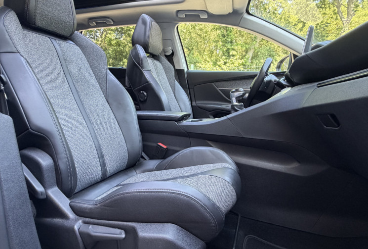 Peugeot 5008 ALLURE 1.5 HDI 130 7 places / Toit ouvrant / Carplay / Camera / FULL Entretien Peugeot