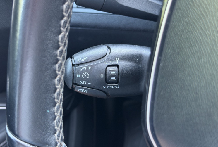 Peugeot 5008 ALLURE 1.5 HDI 130 7 places / Toit ouvrant / Carplay / Camera / FULL Entretien Peugeot