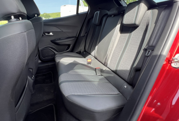Peugeot 2008 II 1.5 BlueHDi 130ch Boite automatique / GPS / Camera / Garantie 6 mois