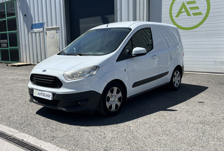 Ford Transit COURIER 1.5 TDCi 75 cv * Distribution Faite