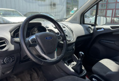 Ford Transit COURIER 1.5 TDCi 75 cv * Distribution Faite