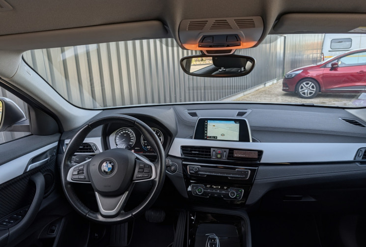 BMW X2 18i  dkg7140 cv lounge plus