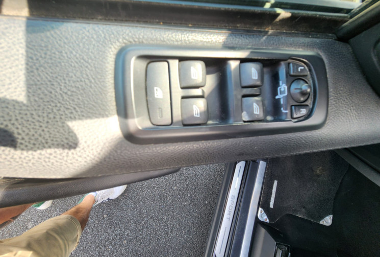 Land-Rover Range Rover Sport  3.0 TDV6  245 / BOITE AUTOMATIQUE / GARANTIE 12 MOIS