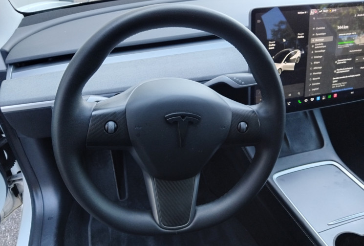 Tesla Model 3  Phase 2 Standard RWD - 1°Main - Très bon état