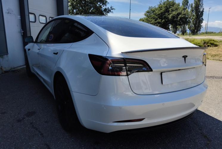 Tesla Model 3  Phase 2 Standard RWD - 1°Main - Très bon état - SOH 79% - NMC