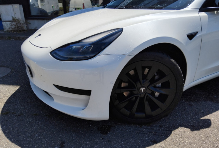 Tesla Model 3  Phase 2 Standard RWD - 1°Main - Très bon état