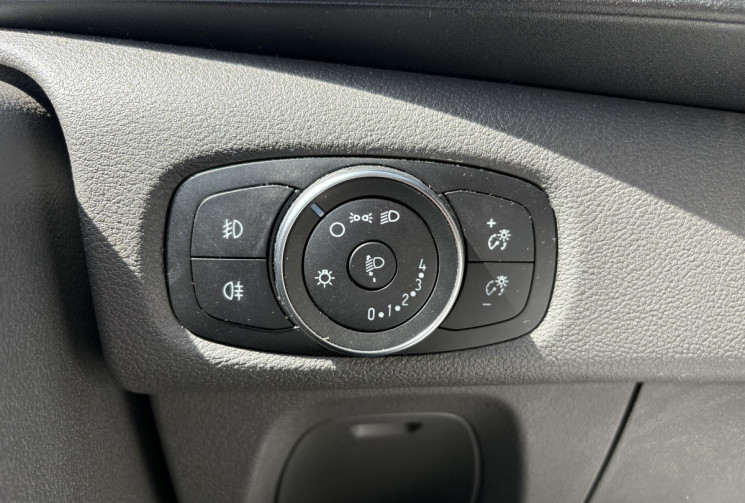 Ford TRANSIT CUSTOM FG Phase 2 270 L1H1 2.0 EcoBlue 105 cv AMBIENTE DPF Fourgon Aménagé 