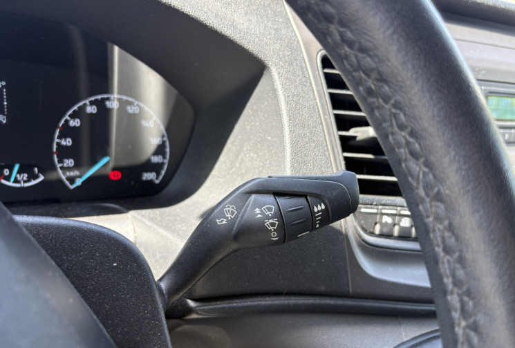 Ford TRANSIT CUSTOM FG Phase 2 270 L1H1 2.0 EcoBlue 105 cv AMBIENTE DPF Fourgon Aménagé 