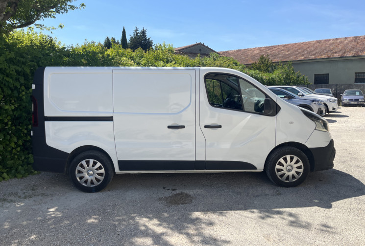 Renault Trafic Fg III (F82) L1H1 1000 1.6 dCi 120ch Confort Euro6 // PRIX TTC // PAS DE TVA