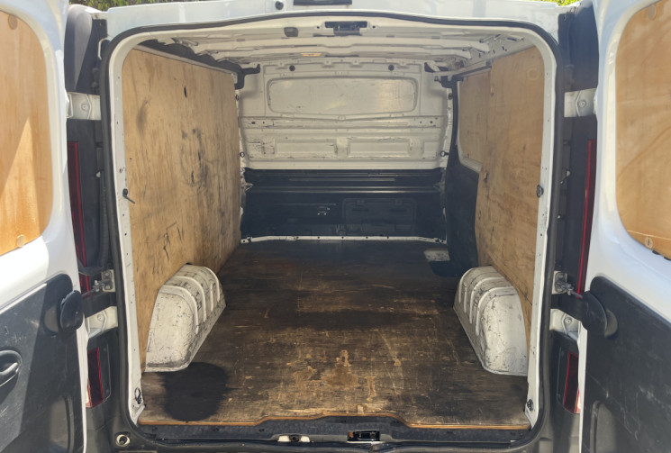 Renault Trafic Fg III (F82) L1H1 1000 1.6 dCi 120ch Confort Euro6 // PRIX TTC // PAS DE TVA