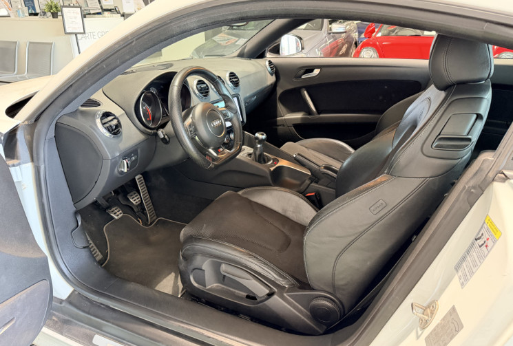 Audi TT 1.8 TFSI 160 ch S line pack competition