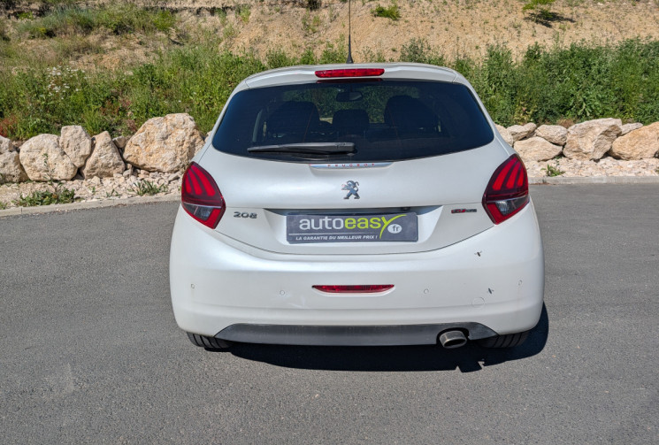 Peugeot 208 Phase 2 1.2  EAT6 110 cv GT LINE / 1° main / entretien peugeot / distri OK