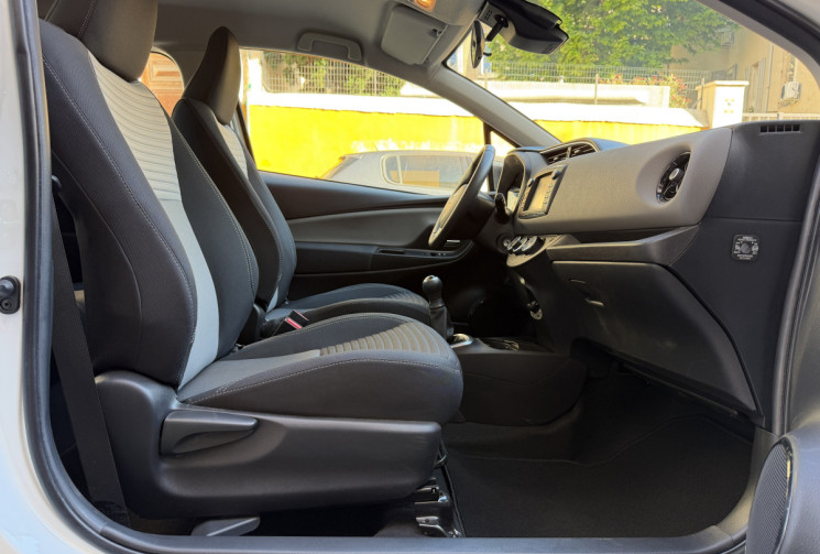 Toyota Yaris 3 France 1.0 VVTi 12V 72 cv 2em main / tel / clim / 18 000 km 