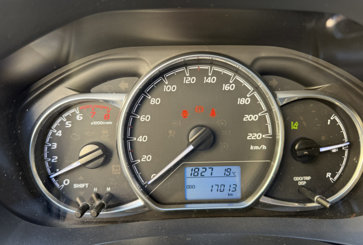 Toyota Yaris 3 France 1.0 VVTi 12V 72 cv 2em main / tel / clim / 18 000 km 