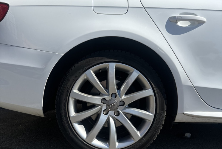 Audi A4 Avant 2.0 TDI 190ch S line S tronic 7
