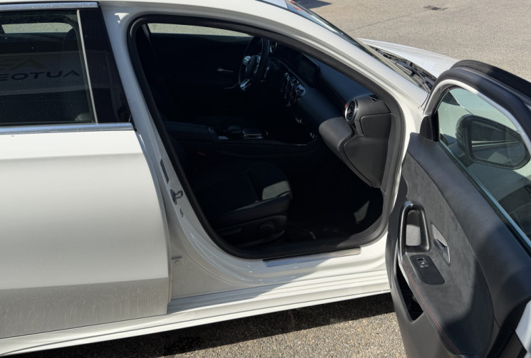 Mercedes Classe A 180d AMG LINE 7G-TRONIC