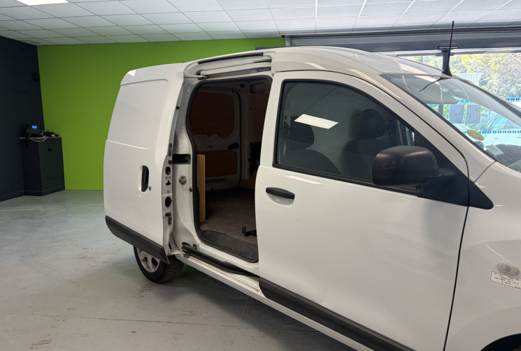 Dacia Dokker 1.5 DCI 90 CH ECRAN CARPLAY DISTRIBUTION OK