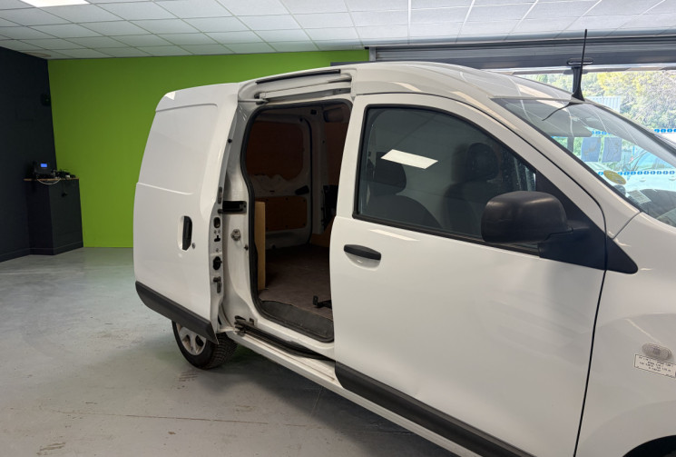 Dacia Dokker 1.5 DCI 90 CH ECRAN CARPLAY DISTRIBUTION OK