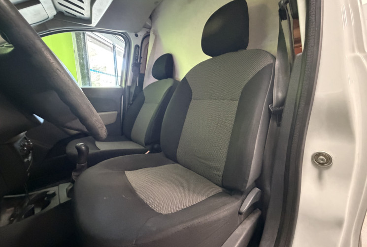 Dacia Dokker 1.5 DCI 90 CH ECRAN CARPLAY DISTRIBUTION OK