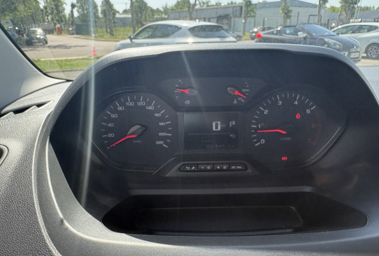 Peugeot Partner HDI 130 EAT8 Premium