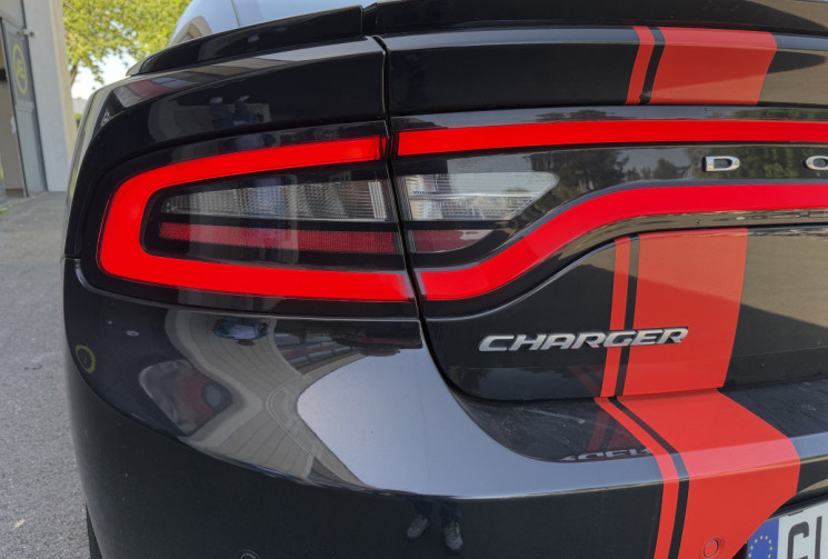Dodge CHARGER SXT 3.6 V6  305 CV / CARTE GRISE FRANCAISE / PAS DE MALUS A PREVOIR / FULL OPTIONS