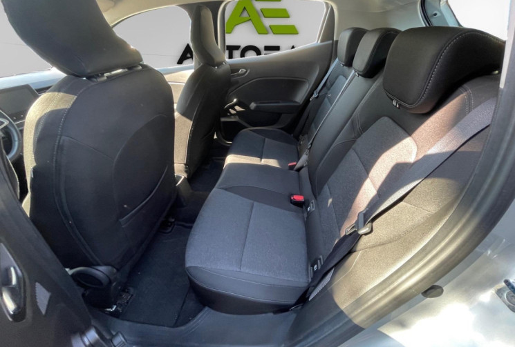 Renault Clio V / 1.6 E-TECH / 140 CH / BUSINESS