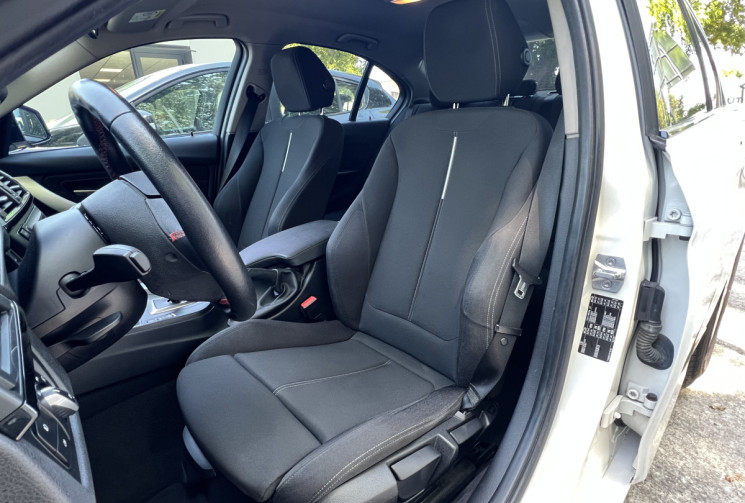 BMW Série 3 F30 318d 143 BVA Sport / GPS / Radars AR / Entretien à Jour