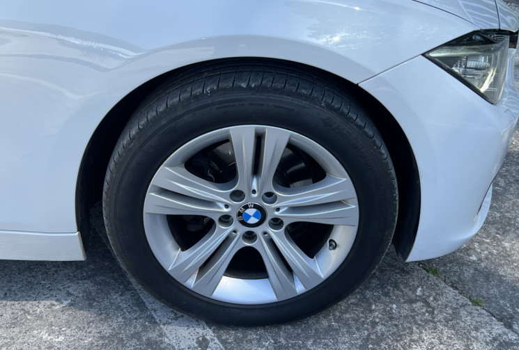 BMW Série 3 F30 318d 143 BVA Sport / GPS / Radars AR / Entretien à Jour