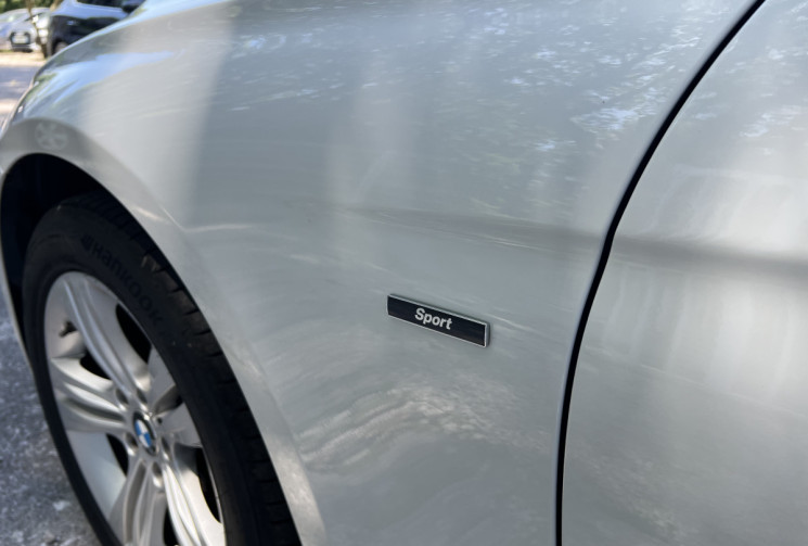 BMW Série 3 F30 318d 143 BVA Sport / GPS / Radars AR / Entretien à Jour