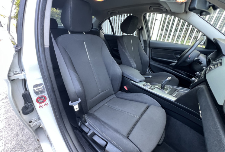 BMW Série 3 F30 318d 143 BVA Sport / GPS / Radars AR / Entretien à Jour