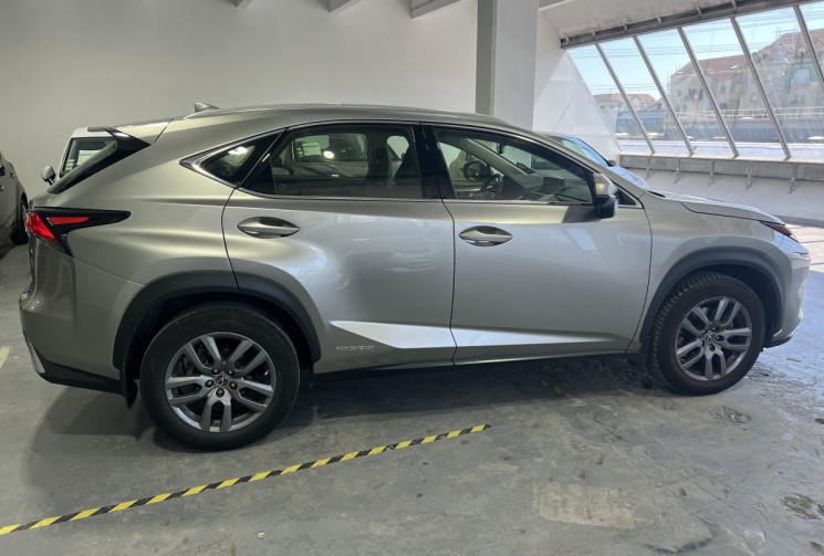 Lexus NX 300H 2.5 Hybrid 197 Business Pack / Full entretien Lexus / Caméra de recul