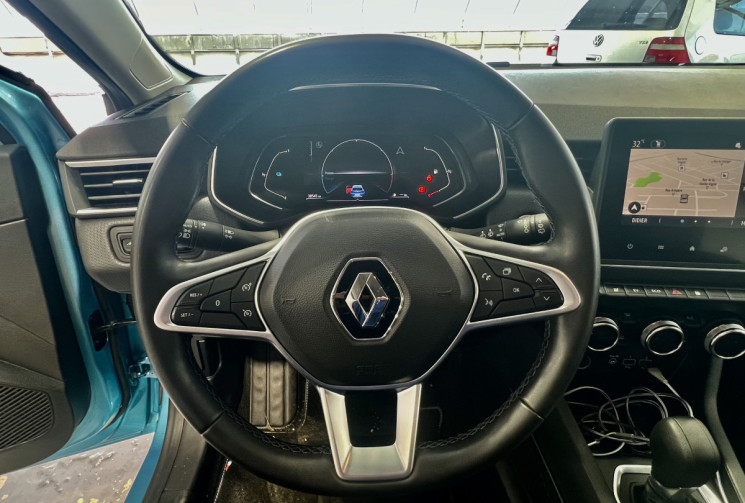 Renault CLIO V  1.6 E-Tech 140 ZEN / Entretien OK