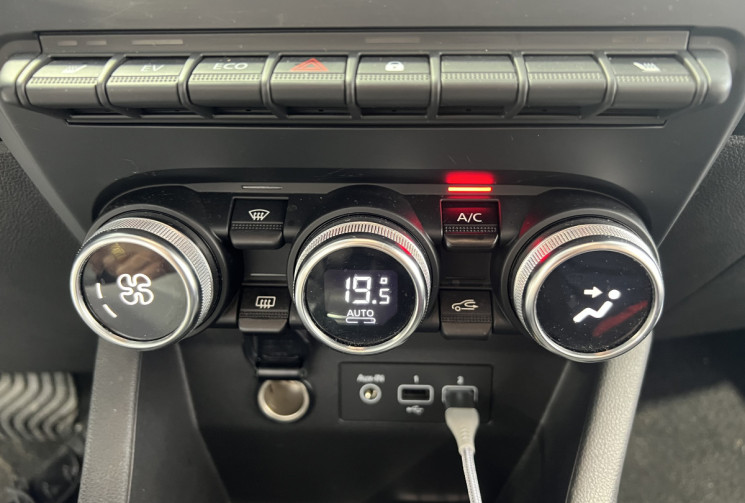 Renault CLIO V  1.6 E-Tech 140 ZEN / Entretien OK