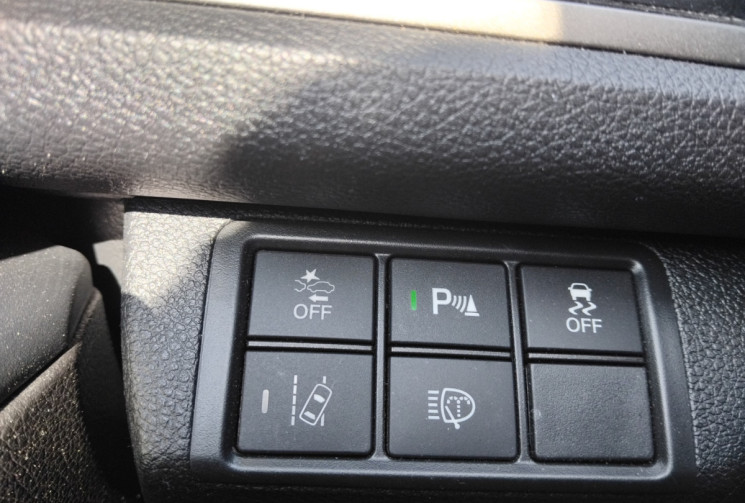Honda Civic 1.0 i-Vtec 126 Executive - 1°Main - Sièges Chauffants