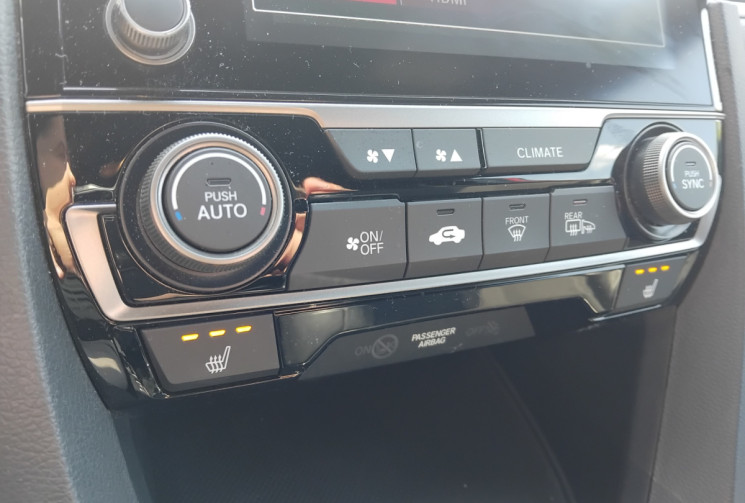 Honda Civic 1.0 i-Vtec 126 Executive - 1°Main - Sièges Chauffants