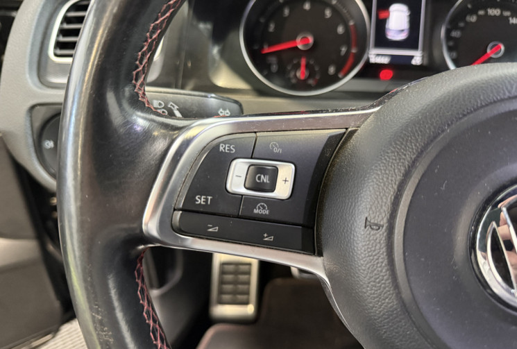 Volkswagen Golf GTI 2.0 TSI 220ch 