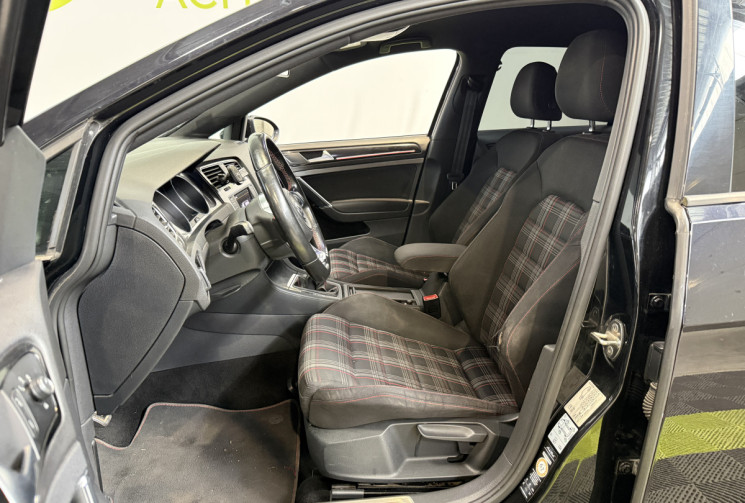 Volkswagen Golf GTI 2.0 TSI 220ch 