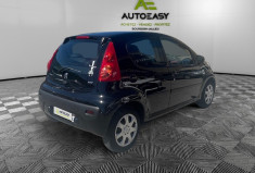 Peugeot 107 1.0 / 68 CH / TRENDY / CLIM / BVA 
