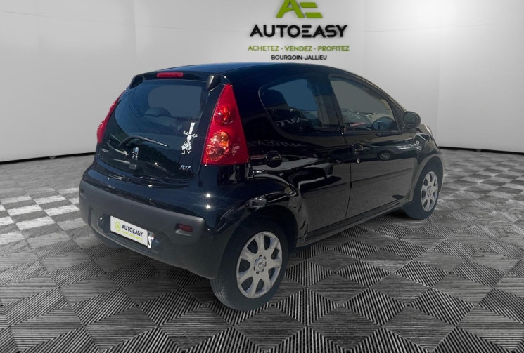 Peugeot 107 1.0 / 68 CH / TRENDY / CLIM / BVA 